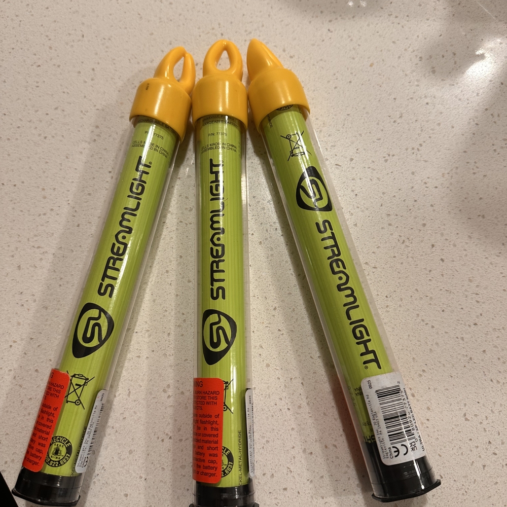 Streamlight Yellow Flashlight Battery - Picture 3 of 3